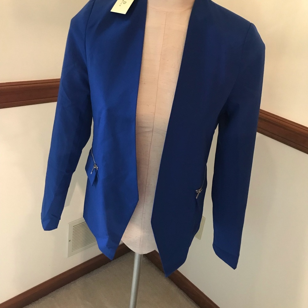 BLVD bright blue blazer with zipper details.  NWT